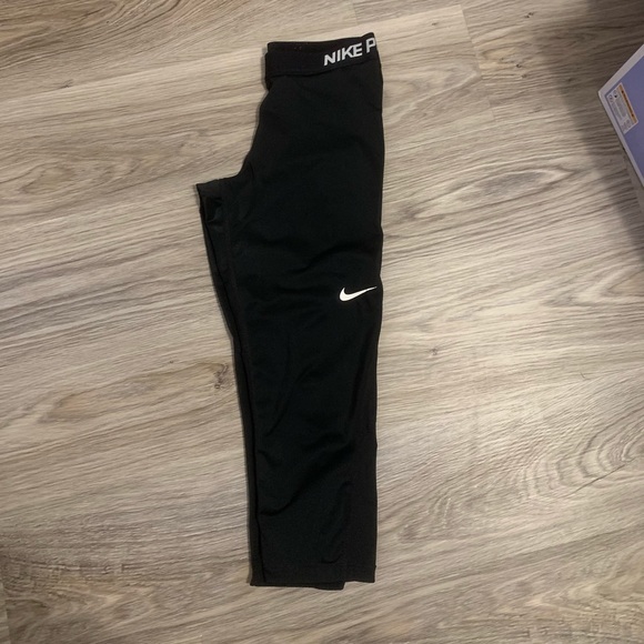 Nike Pants - Nike Pro Leggings